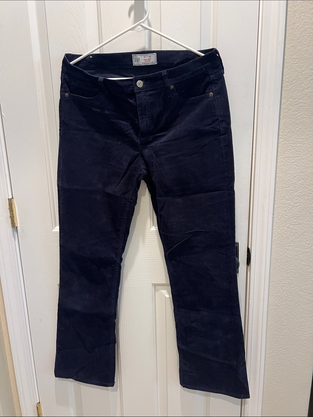 GAP Women's Navy Boot-Cut Corduroy Jeans 30S